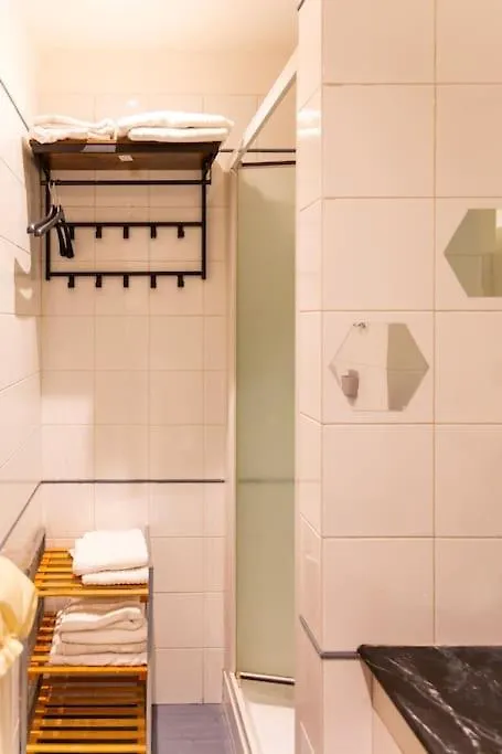 Porta Nuova Moscova: Cozy Apartment Near Duomo! Milano