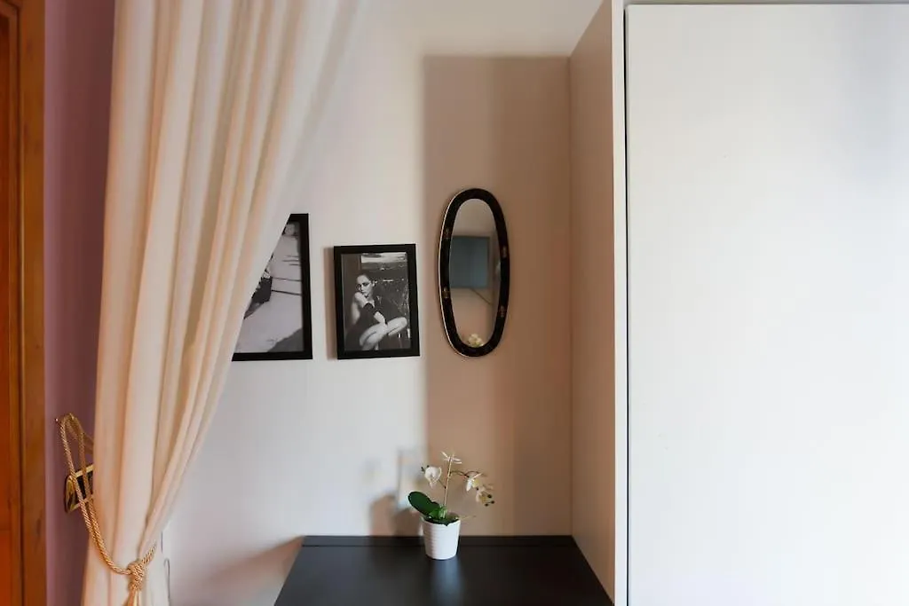 Porta Nuova Moscova: Cozy Apartment Near Duomo! ميلان 0*,  إيطاليا